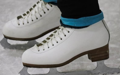 Поново први у клизању