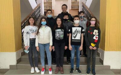 Физичари настављају традицију